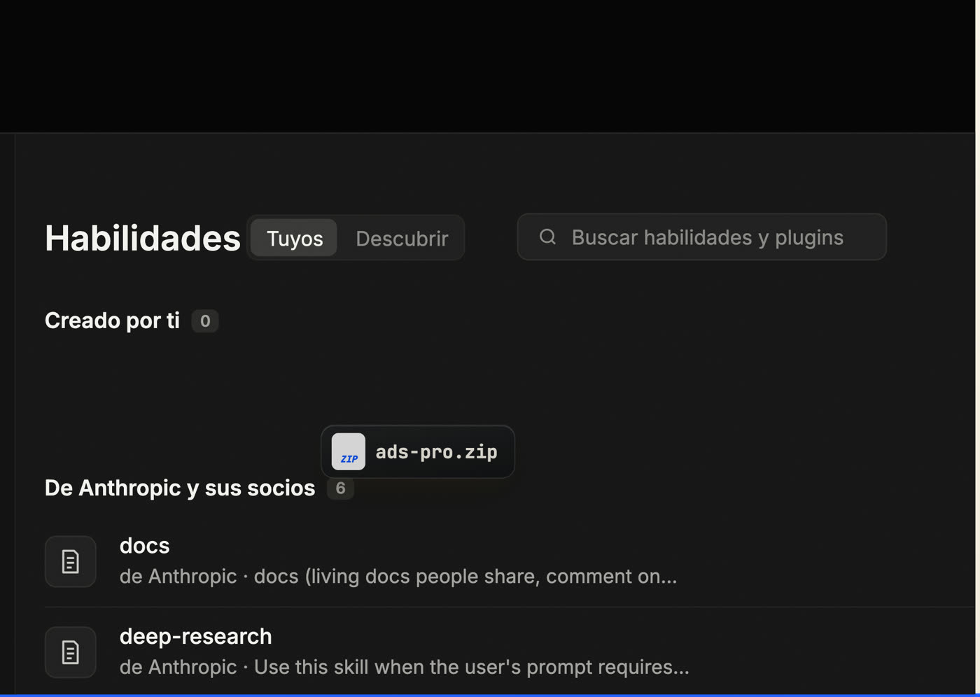 Pantalla Habilidades de Claude con el archivo ads-pro.zip entrando a la lista