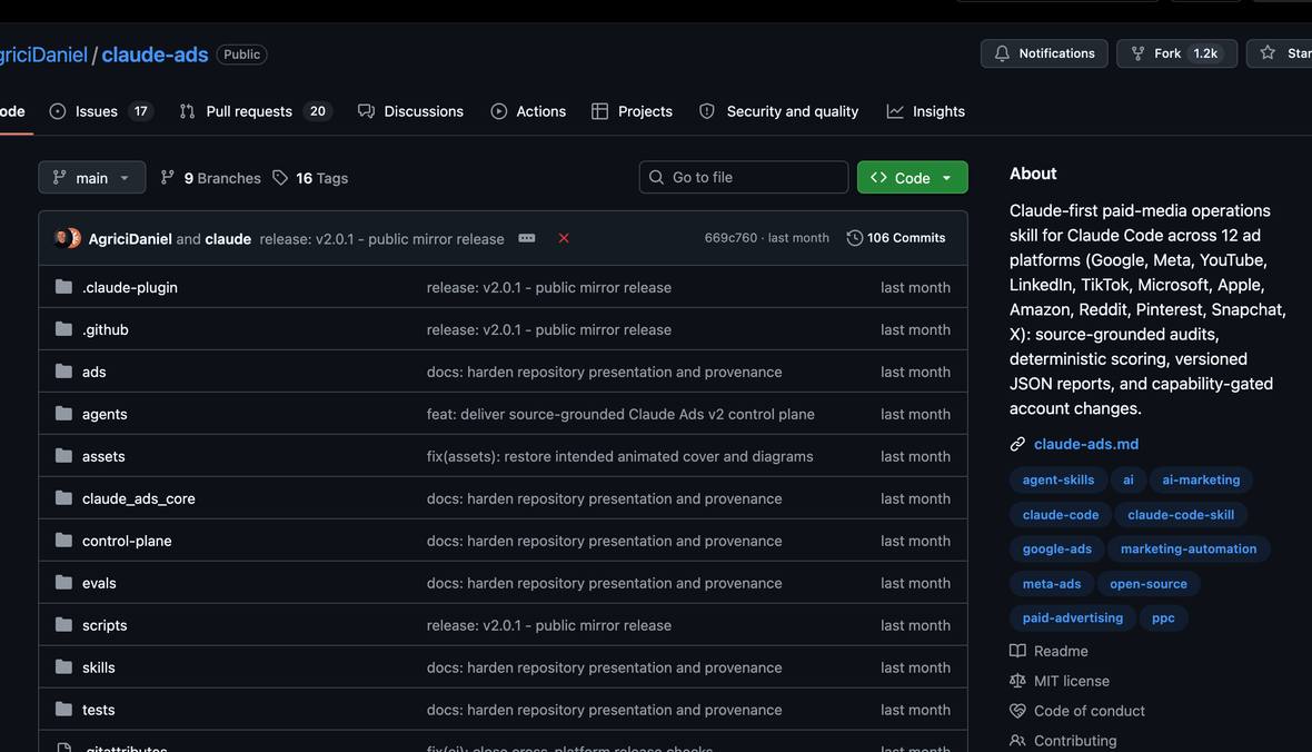 El repositorio claude-ads en GitHub, con 8.2k estrellas y licencia MIT